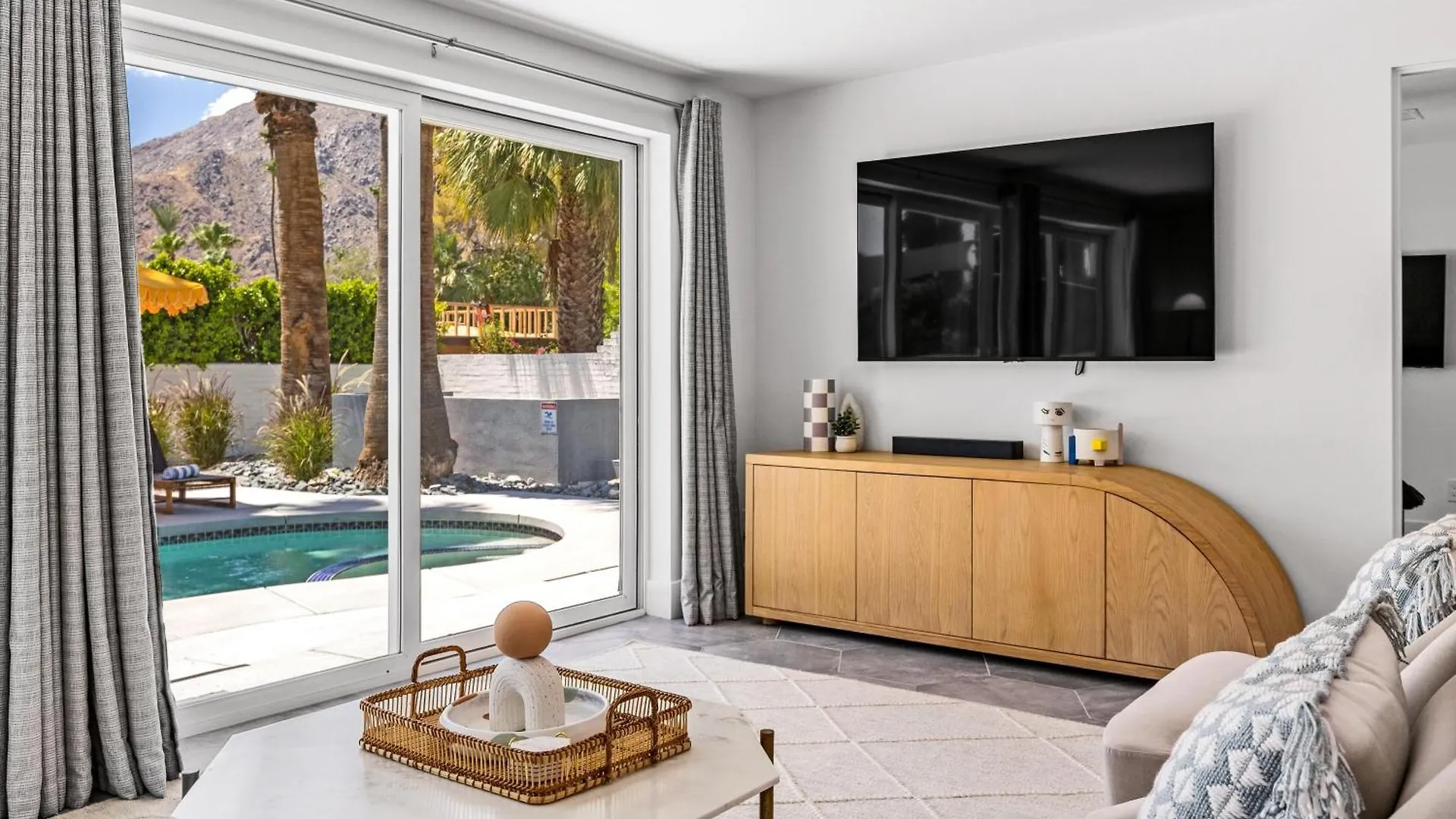 Вилла Eleven Palms By Acme House Company Палм-Спрингс США